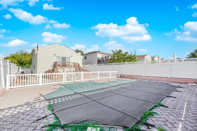 $988,000 | 116 Woehrle Avenue | Greenridge