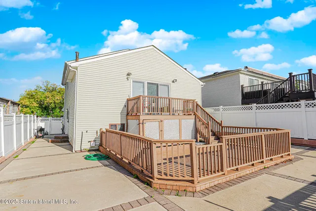 $988,000 | 116 Woehrle Avenue | Greenridge