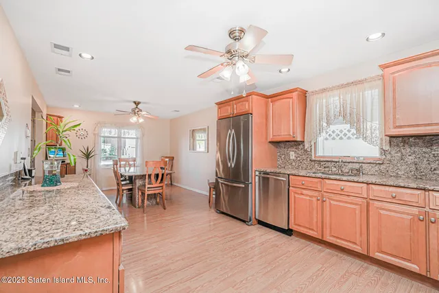 $988,000 | 116 Woehrle Avenue | Greenridge