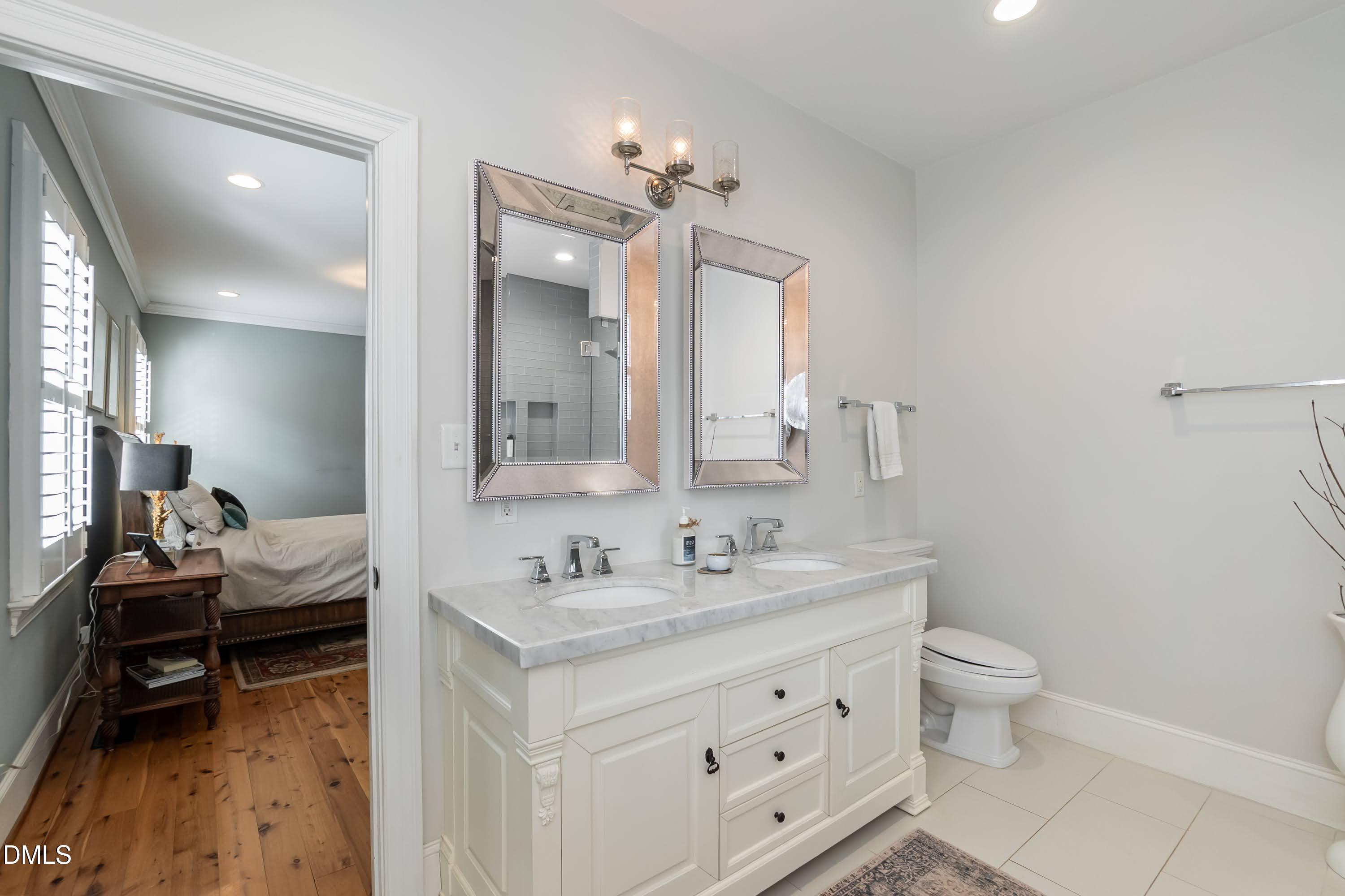 2833 Claremont Road Raleigh, NC 27608 - Photo 29 of 55 1st Primary Bath 01