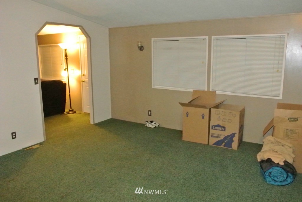 178 Hall Road Silverlake, WA 98645 - Photo 5 of 12 Gallery Image 5