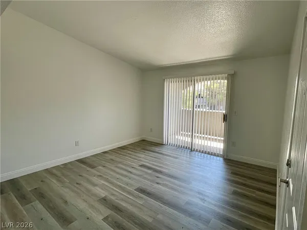 $1,200 | 5055 West Hacienda Avenue, Unit 2142, Las Vegas, NV 89118