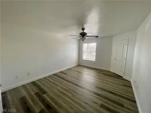 $1,200 | 5055 West Hacienda Avenue, Unit 2142, Las Vegas, NV 89118