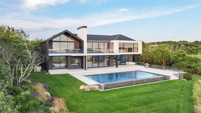 $14,500,000 | 70 Kettle Hole Road, Montauk, NY 11954