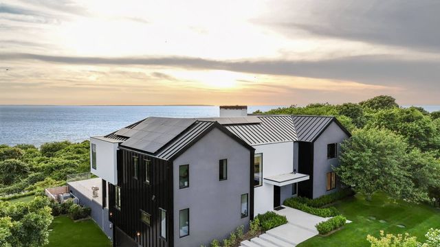 $14,500,000 | 70 Kettle Hole Road, Montauk, NY 11954