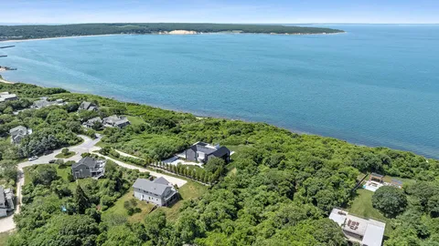$14,500,000 | 70 Kettle Hole Road, Montauk, NY 11954