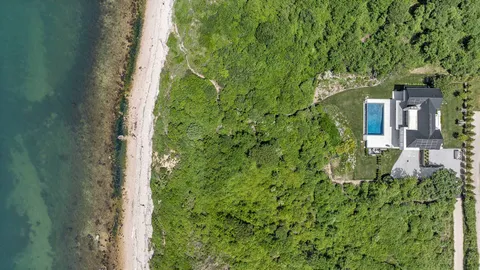 $14,500,000 | 70 Kettle Hole Road, Montauk, NY 11954