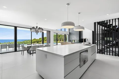 $14,500,000 | 70 Kettle Hole Road, Montauk, NY 11954