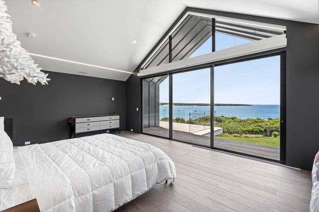 $14,500,000 | 70 Kettle Hole Road, Montauk, NY 11954