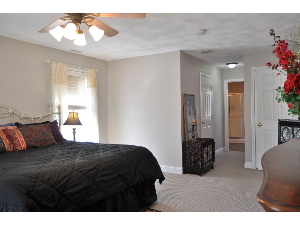 22 Grandview Road Windham, NH 03087 - Photo 15 of 30