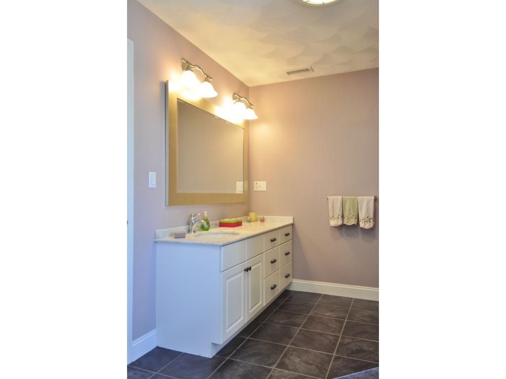 22 Grandview Road Windham, NH 03087 - Photo 16 of 30
