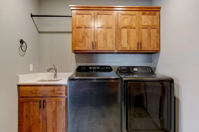 $499,900 | 1637 75th Avenue, Hammond, WI 54015