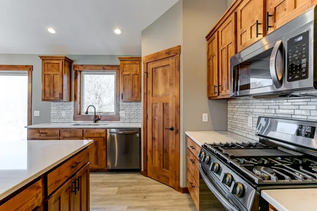 $499,900 | 1637 75th Avenue, Hammond, WI 54015