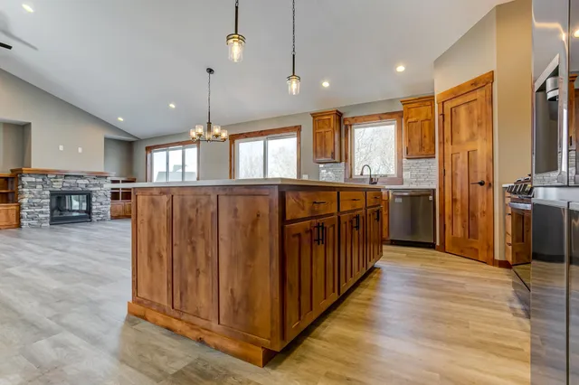 $499,900 | 1637 75th Avenue, Hammond, WI 54015