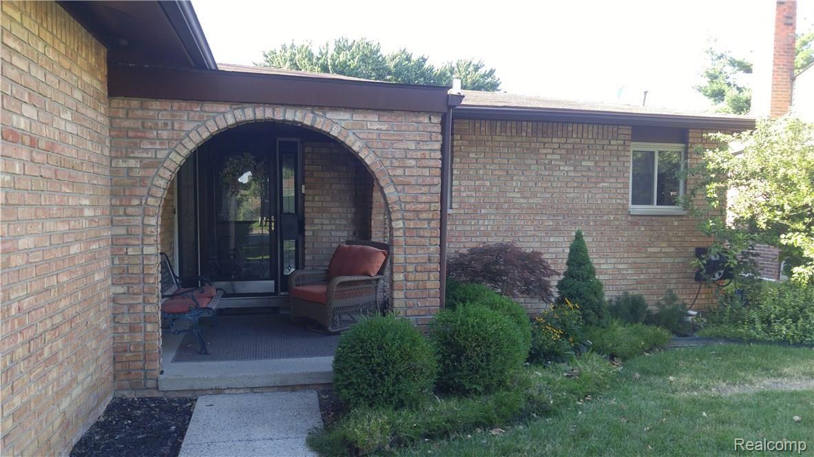 13783 Martin Road Warren, MI 48088 - Photo 2 of 15 FRONT DOOR.jpg