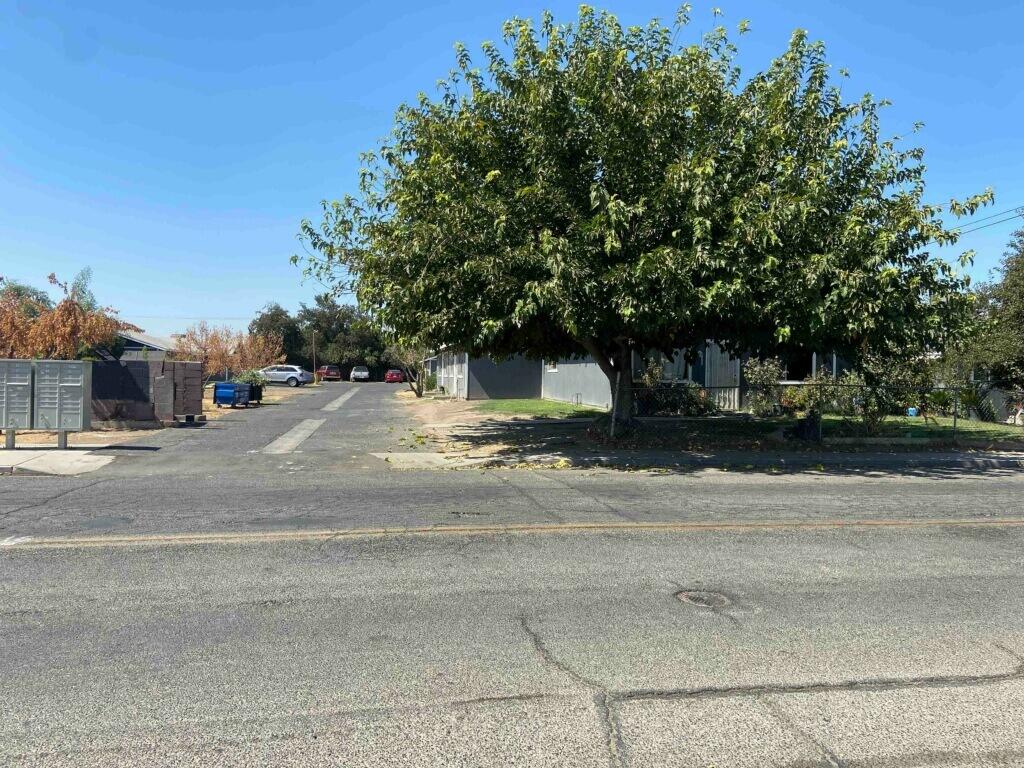 915-943 North Rinaldi Street Visalia, CA 93291 - Photo 4 of 8 123_1(1)