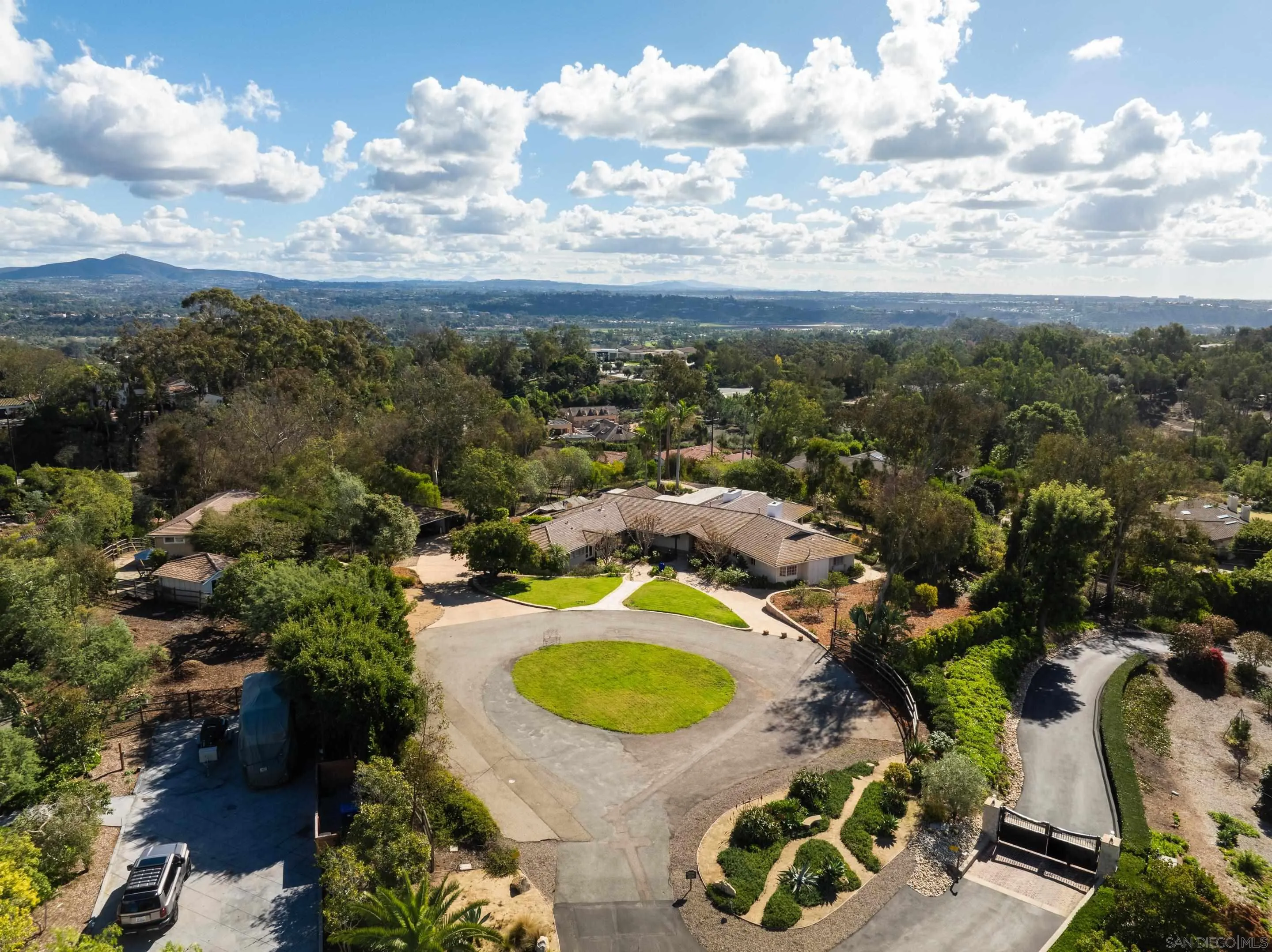 5327 La Glorieta Rancho Santa Fe, CA 92067 - Photo 31 of 34 an aerial view of residential houses with outdoor space