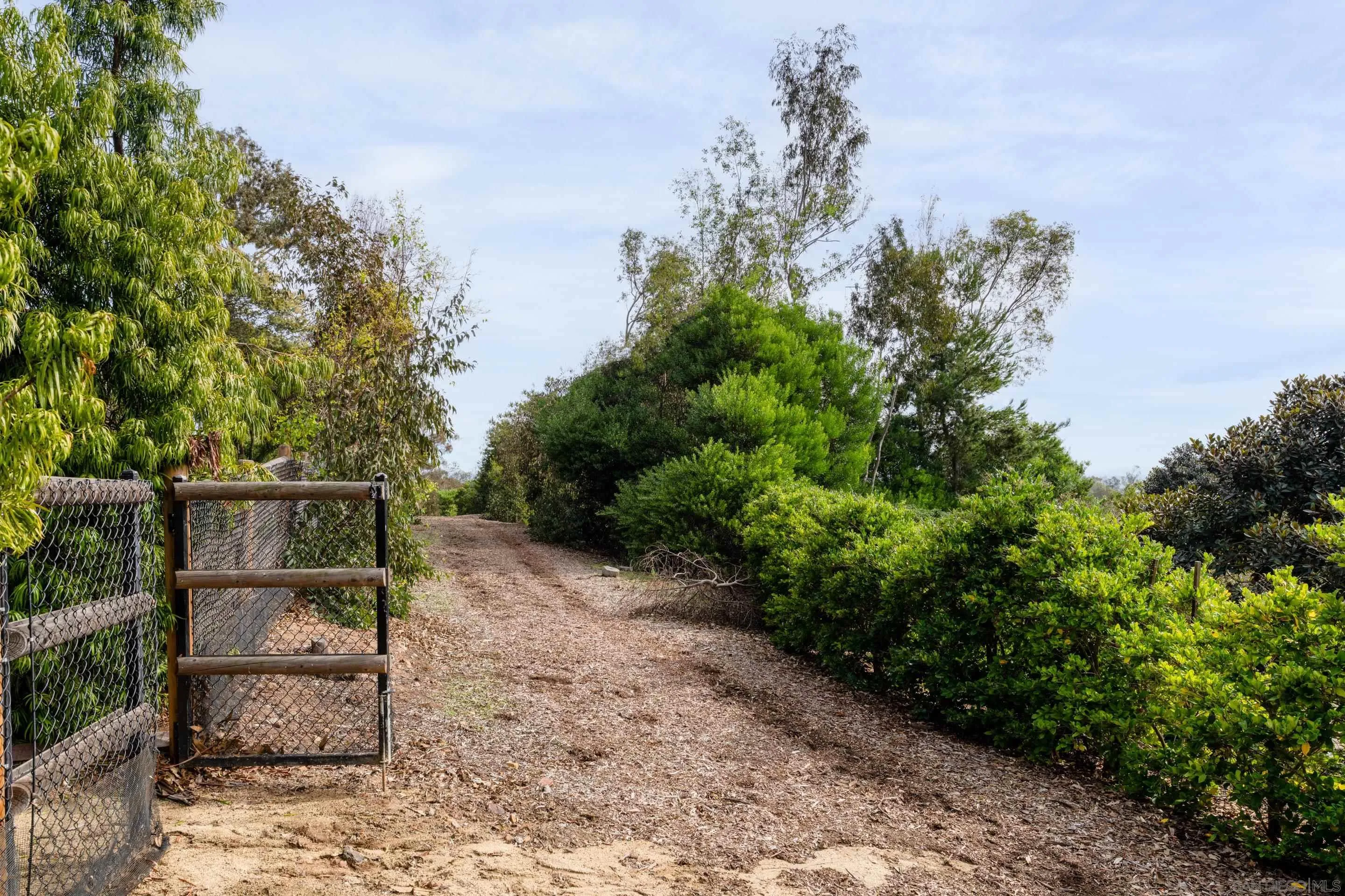 5327 La Glorieta Rancho Santa Fe, CA 92067 - Photo 33 of 34 a view of outdoor space and yard