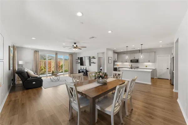 $617,900 | 29050 Golden Sunset Circle, Winchester, CA 92596