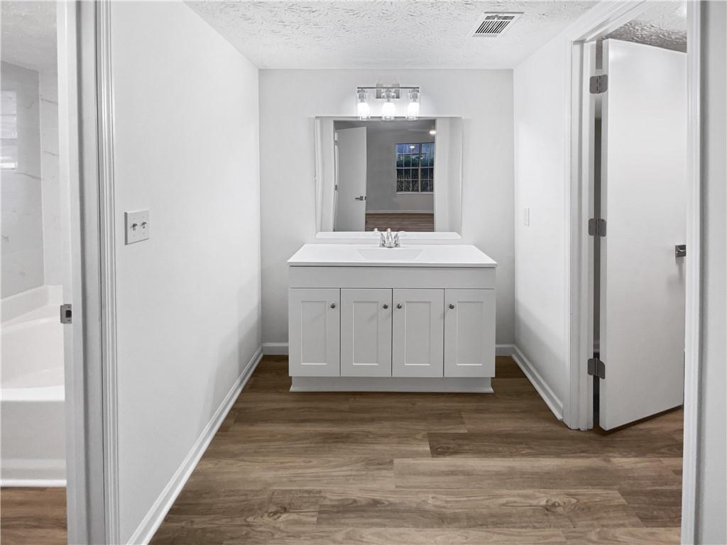 587 Tarragon Way Southwest Atlanta, GA 30331 - Photo 14 of 23