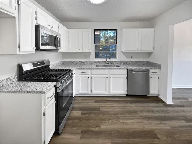 $240,000 | 587 Tarragon Way Southwest, Atlanta, GA 30331