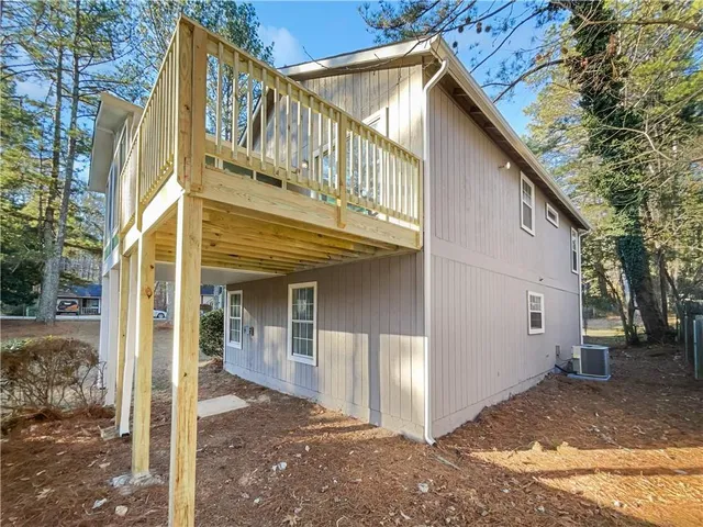 $240,000 | 587 Tarragon Way Southwest, Atlanta, GA 30331