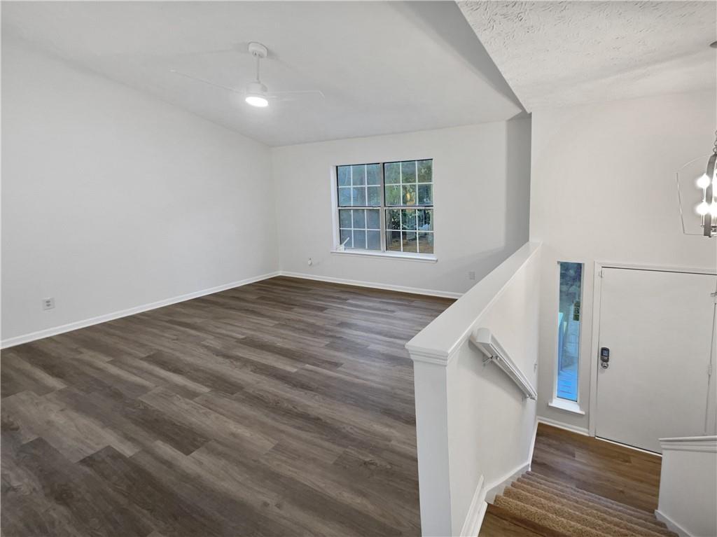 587 Tarragon Way Southwest Atlanta, GA 30331 - Photo 6 of 23