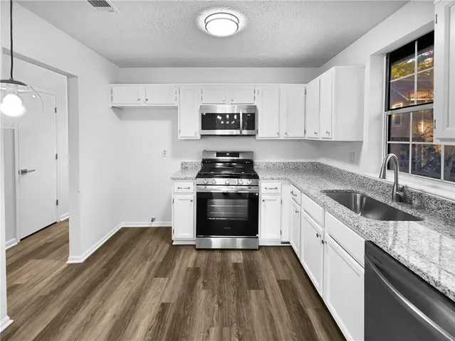 $240,000 | 587 Tarragon Way Southwest, Atlanta, GA 30331