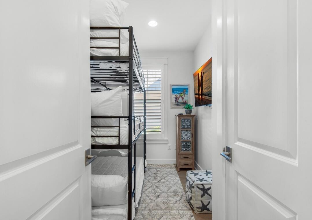 29 Ruth Street Miramar Beach, FL 32550 - Photo 20 of 28 Bunk room