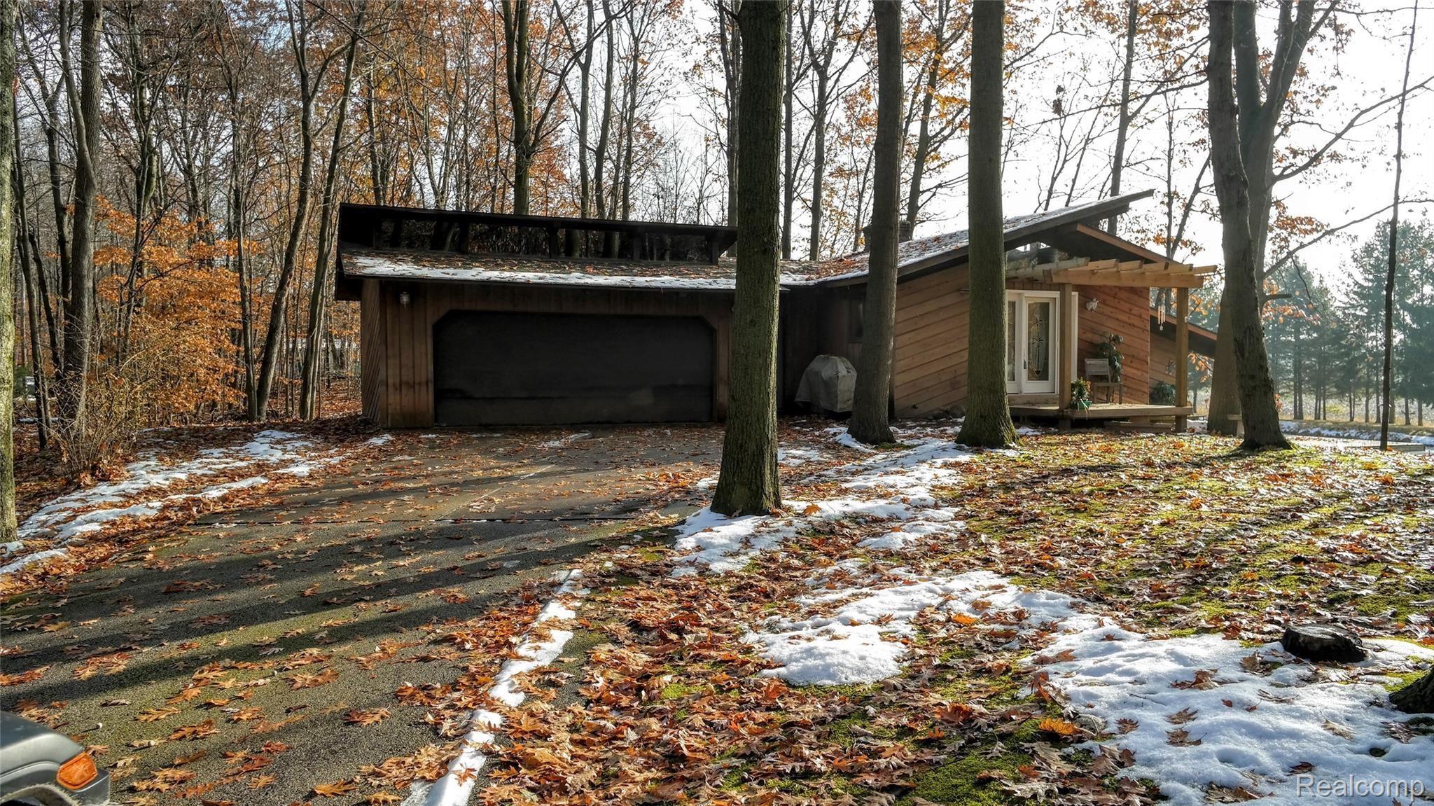 11479 Geddes Road Freeland, MI 48623 - Photo 37 of 38 SAM_6068.jpg