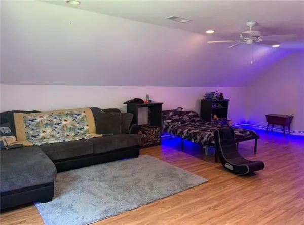 $595,000 | 24 Lakeview Drive, Lexington, MO 64067