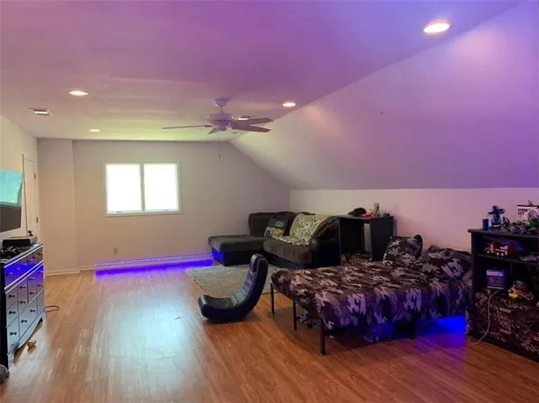 $595,000 | 24 Lakeview Drive, Lexington, MO 64067