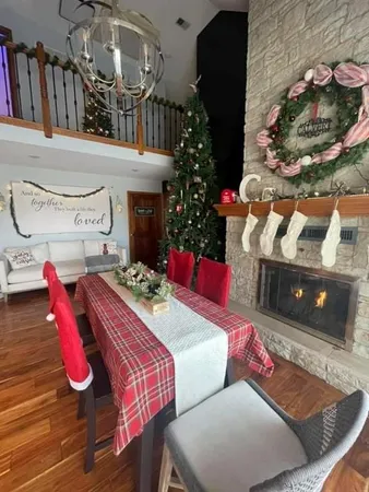 $595,000 | 24 Lakeview Drive, Lexington, MO 64067