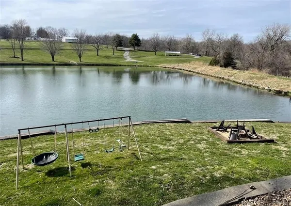 $595,000 | 24 Lakeview Drive, Lexington, MO 64067