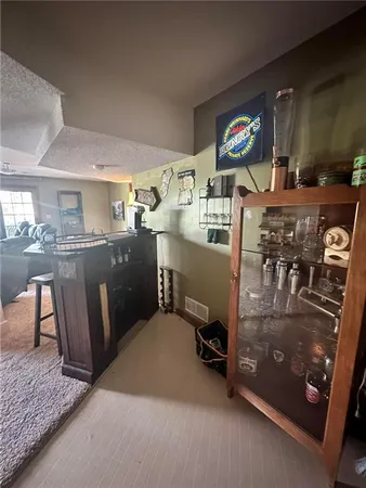 $595,000 | 24 Lakeview Drive, Lexington, MO 64067