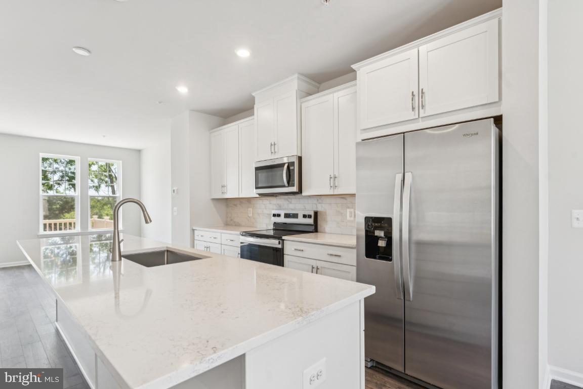 26422 Sir Jamie Terrace Damascus, MD 20872 - Photo 9 of 28