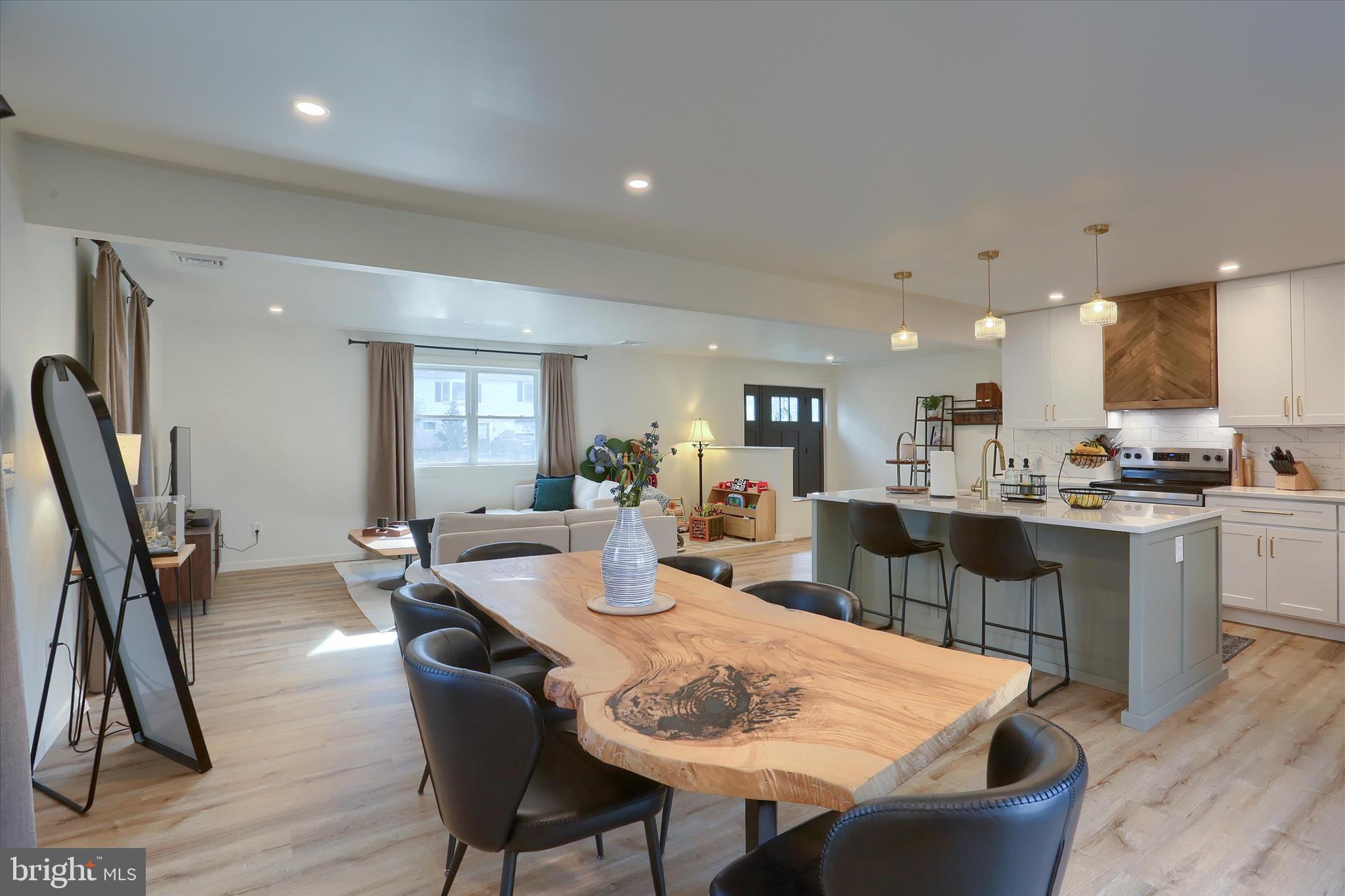 1924 Sand Hill Road Hershey, PA 17033 - Photo 3 of 28