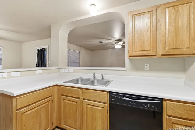 $1,675 | 3524 Prairie Lane, Schertz, TX 78154