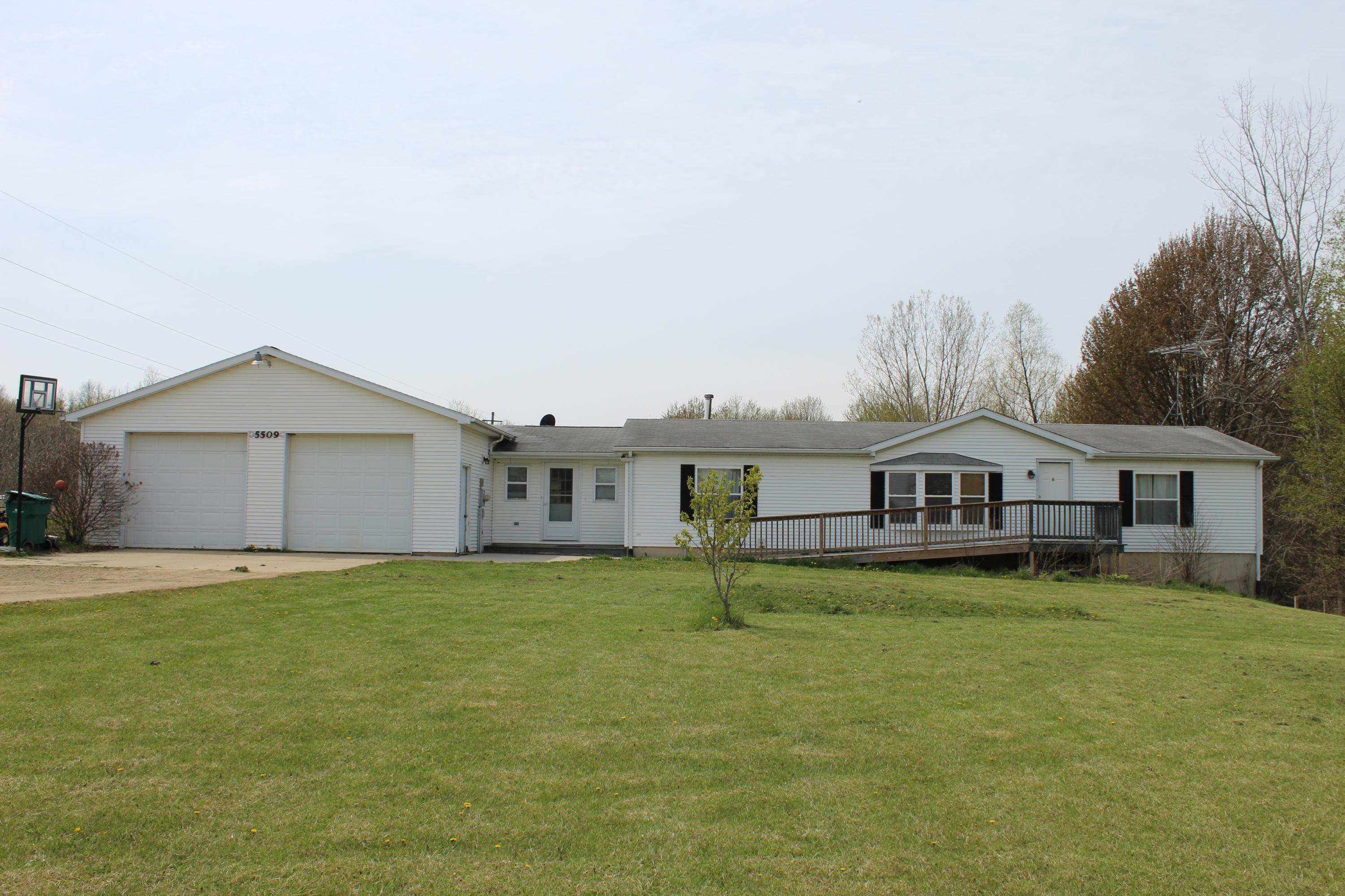 5509 North Chester Road Charlotte, MI 48813 - Photo 1 of 40 1 5509 N Chester