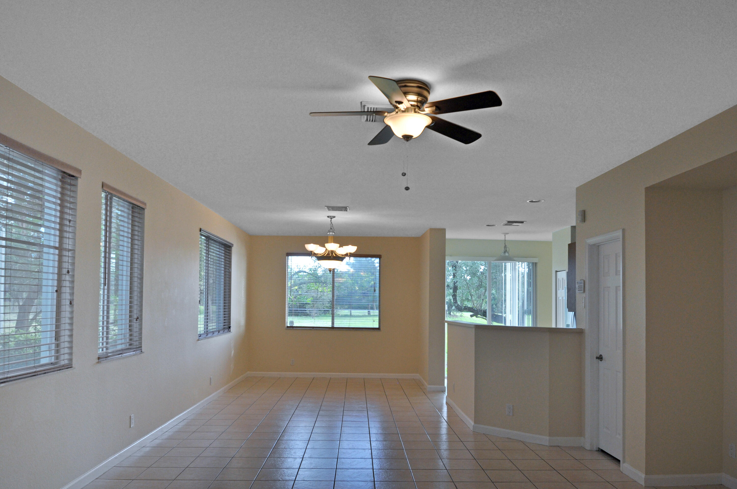 3179 Laurel Ridge Circle Riviera Beach, FL 33404 - Photo 1 of 35 Living