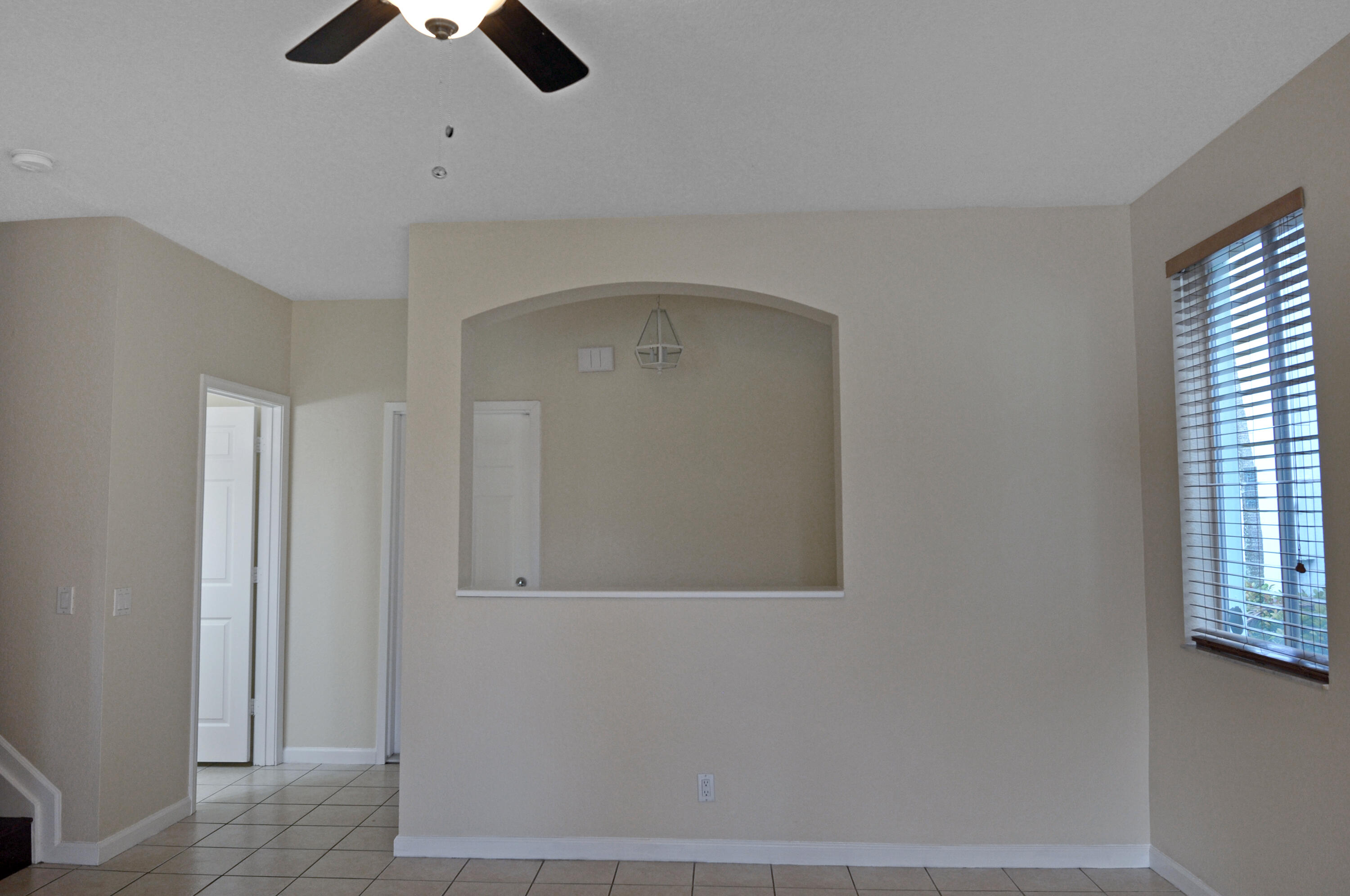 3179 Laurel Ridge Circle Riviera Beach, FL 33404 - Photo 6 of 35 DSC_0006-1