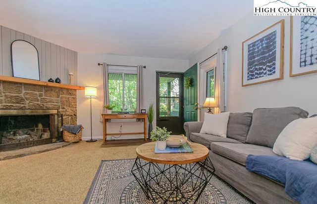 $150,000 | 144 South Slope Loop, Unit 1, Banner Elk, NC 28604