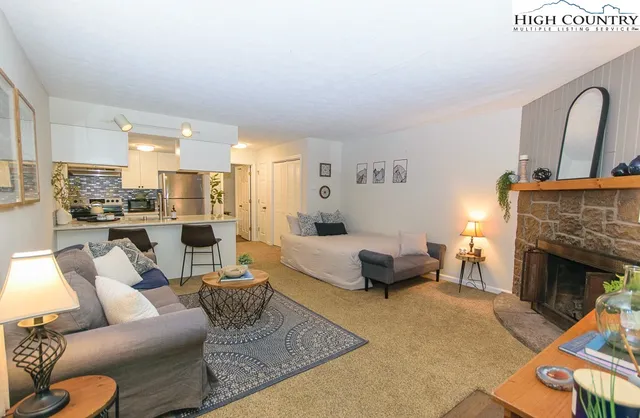 $150,000 | 144 South Slope Loop, Unit 1, Banner Elk, NC 28604