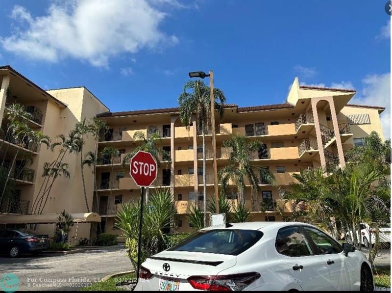 3955 North Nob Hill Rd Unit 310  