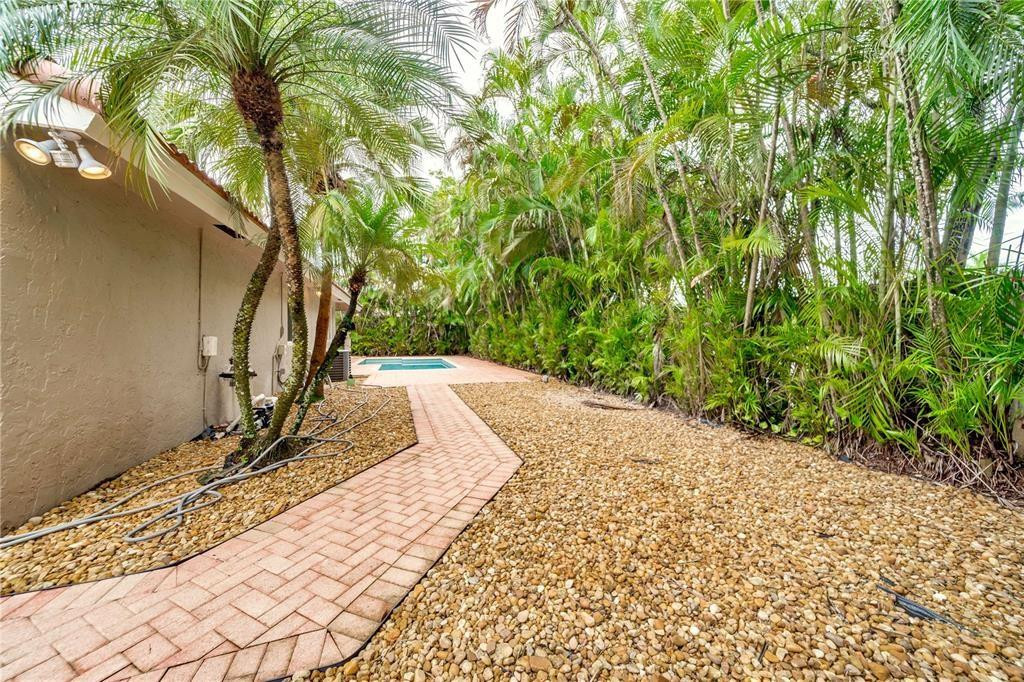 1515 Garden Road Weston, FL 33326 - Photo 36 of 55 Nice Fenced Side yard