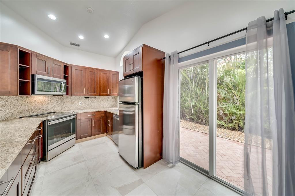 1515 Garden Road Weston, FL 33326 - Photo 6 of 55 Photo 6