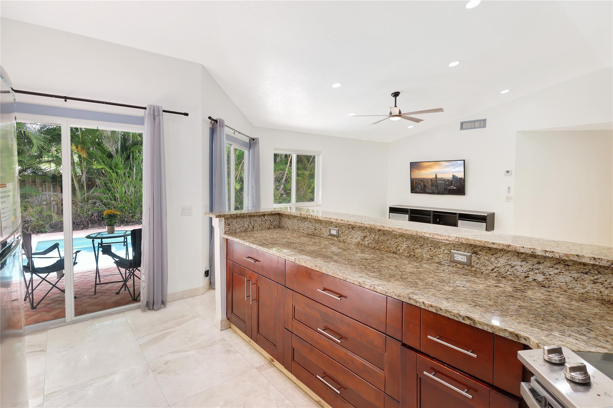 1515 Garden Road Weston, FL 33326 - Photo 7 of 55 Photo 7