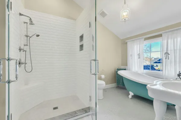 a view of a house with a big yard