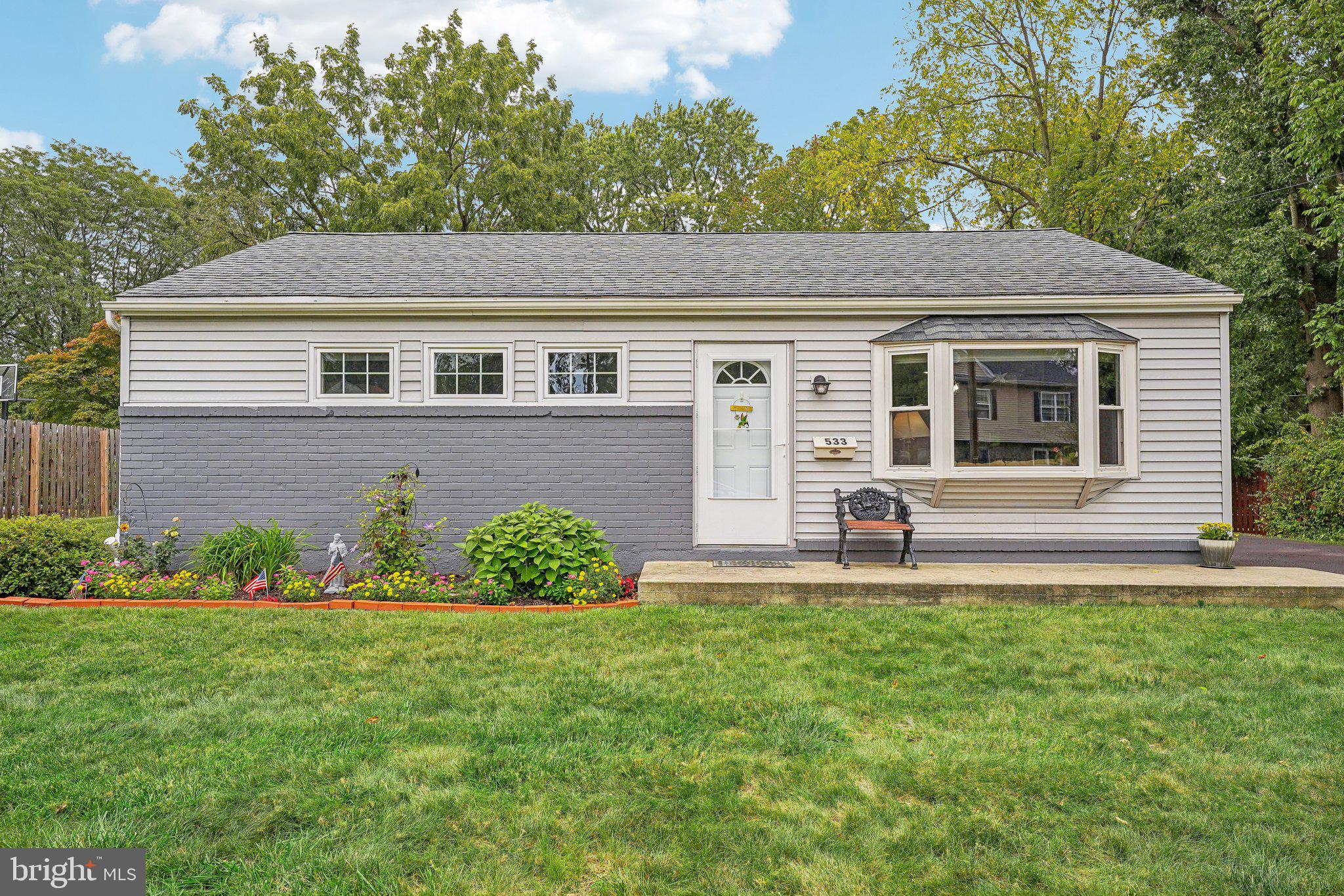 533 Winding Road Lansdale, PA 19446 - Photo 1 of 28 Gallery Image 1