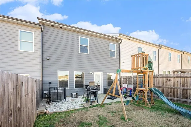 $2,250 | 5526 Donerail Street, Lithonia, GA 30058